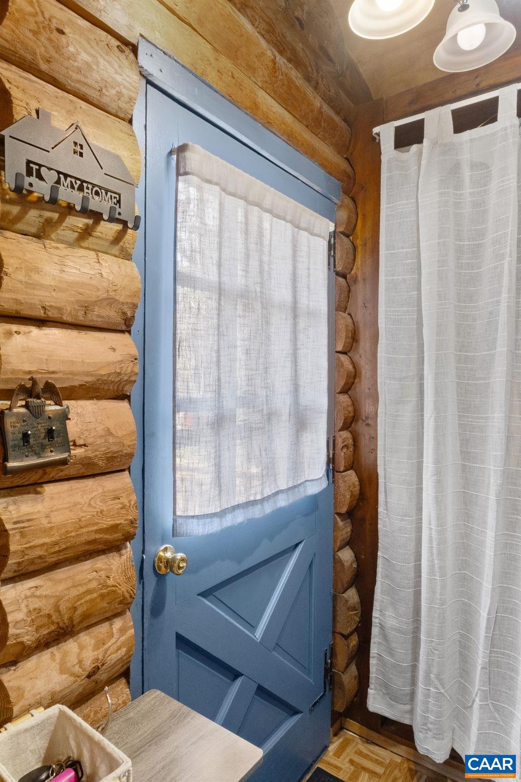 1522 HOLLAND CREEK RD