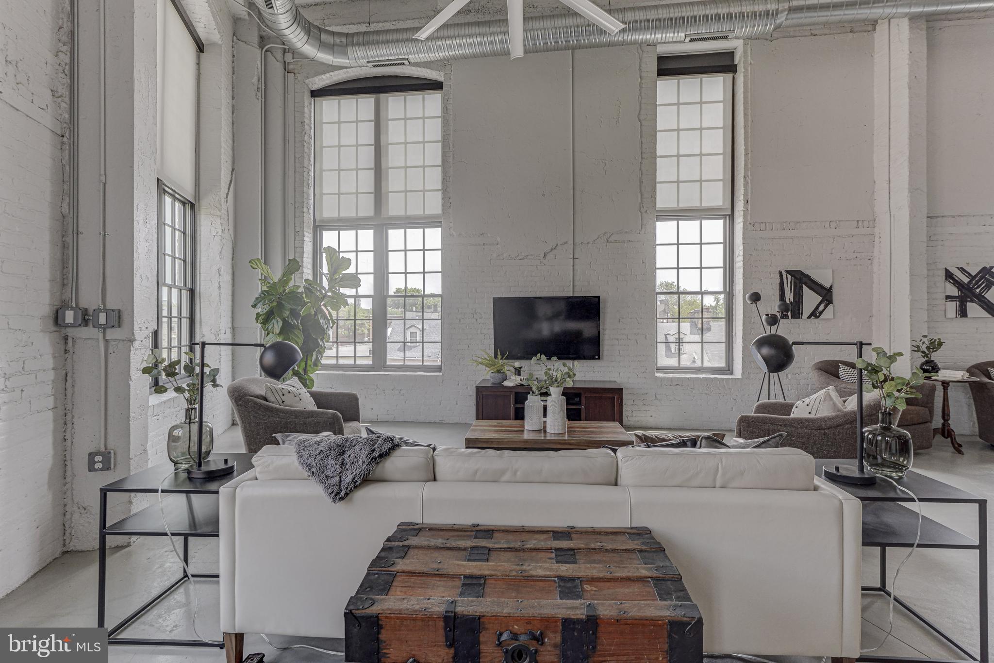 LITTLE ITALY - Residential