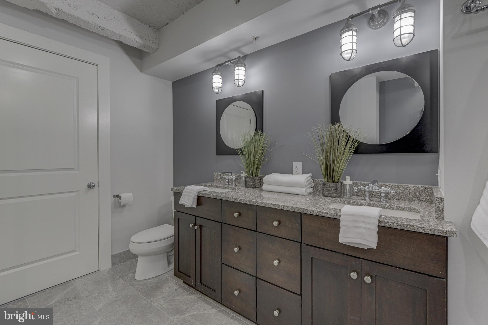 LITTLE ITALY - Residential