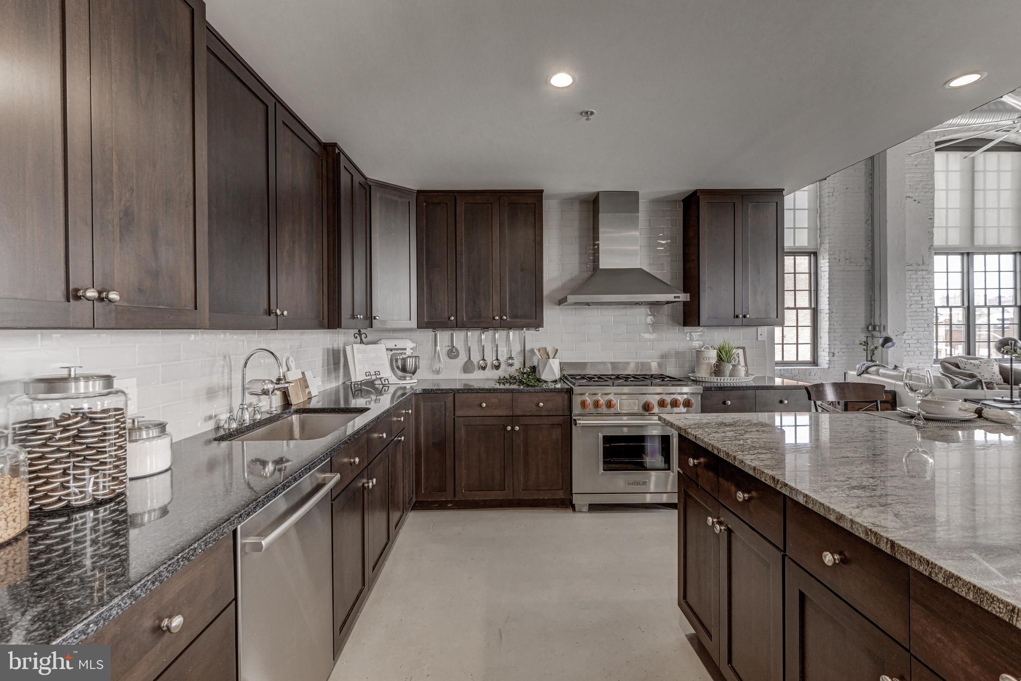 LITTLE ITALY - Residential