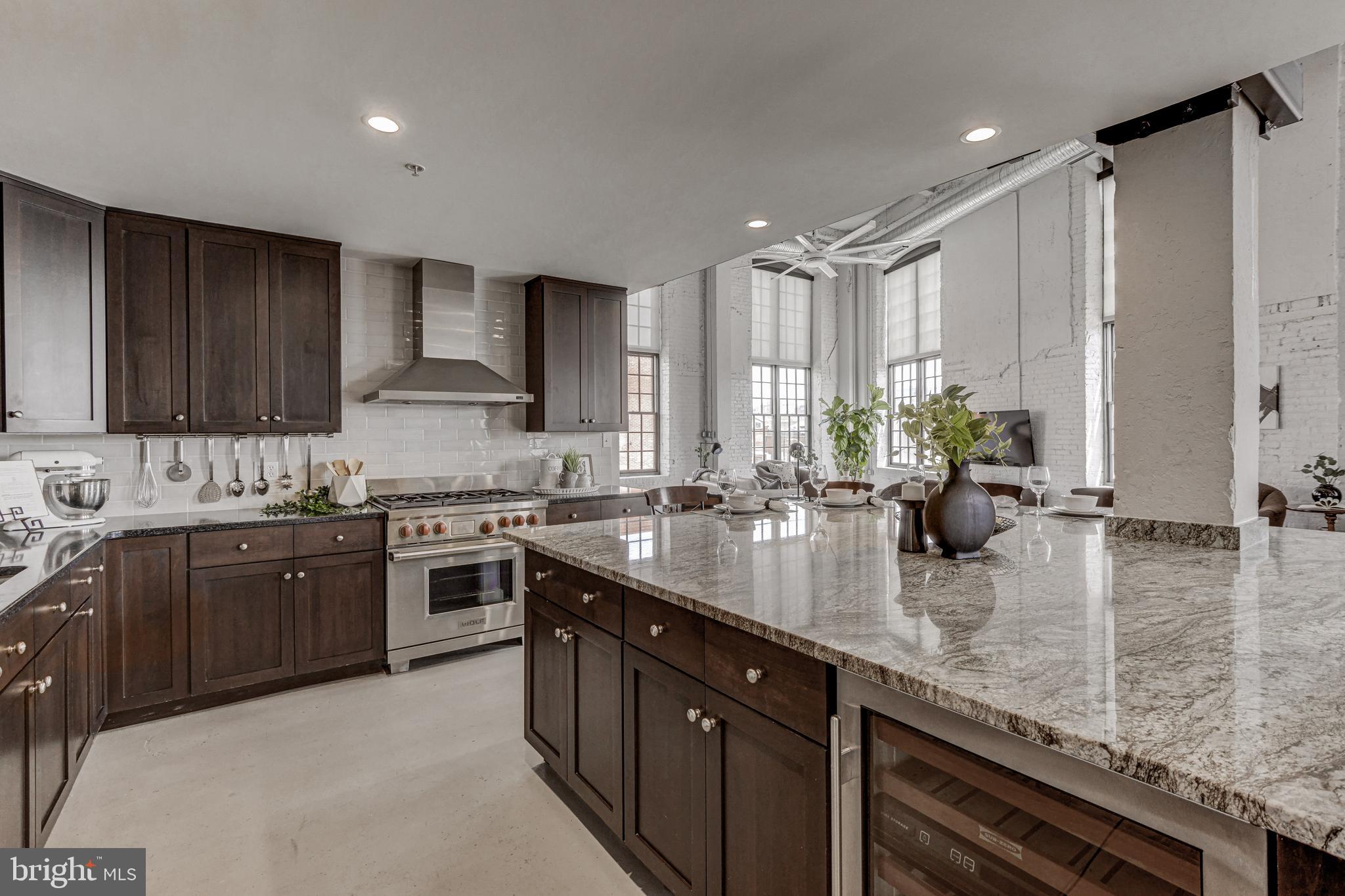 LITTLE ITALY - Residential