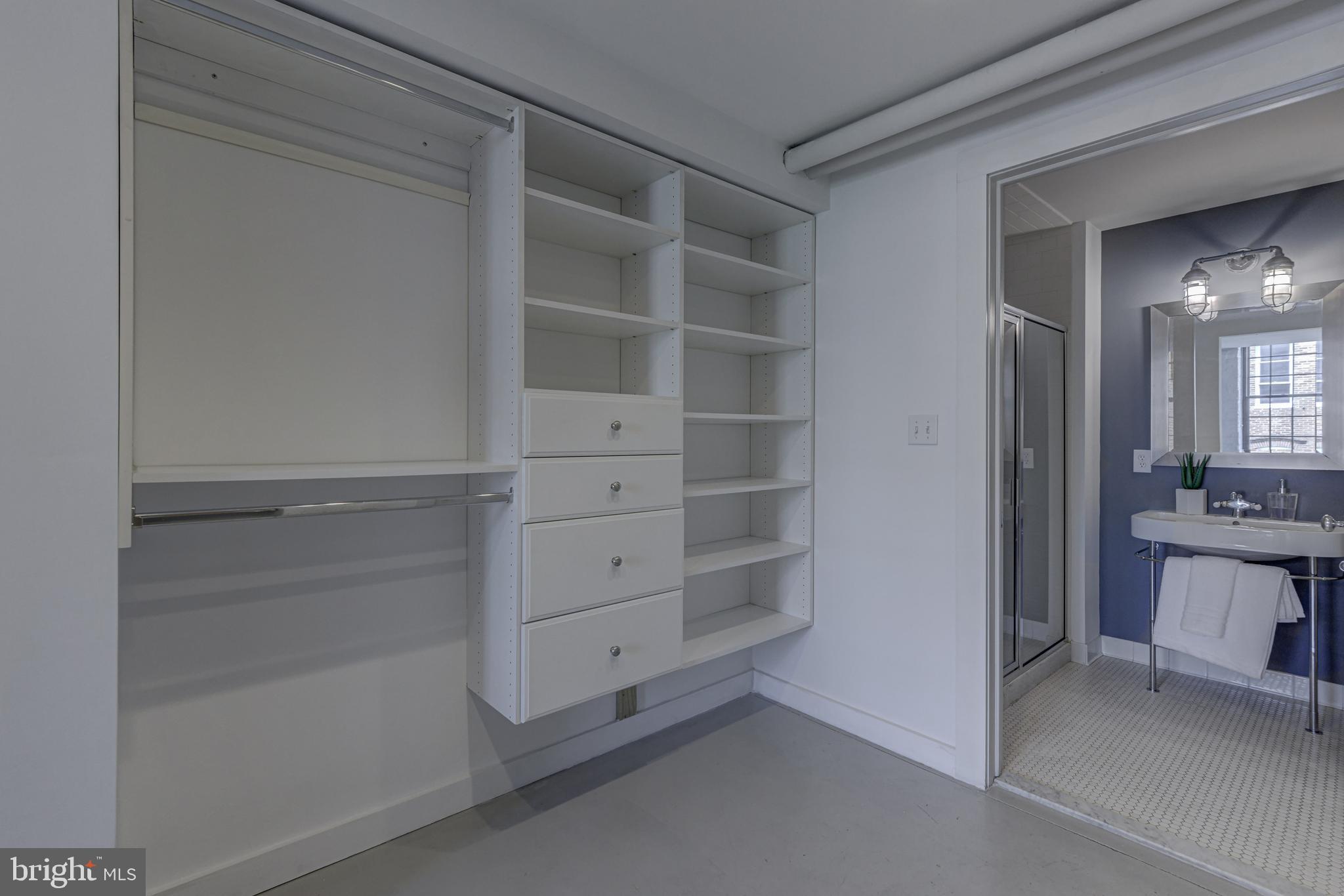 LITTLE ITALY - Residential