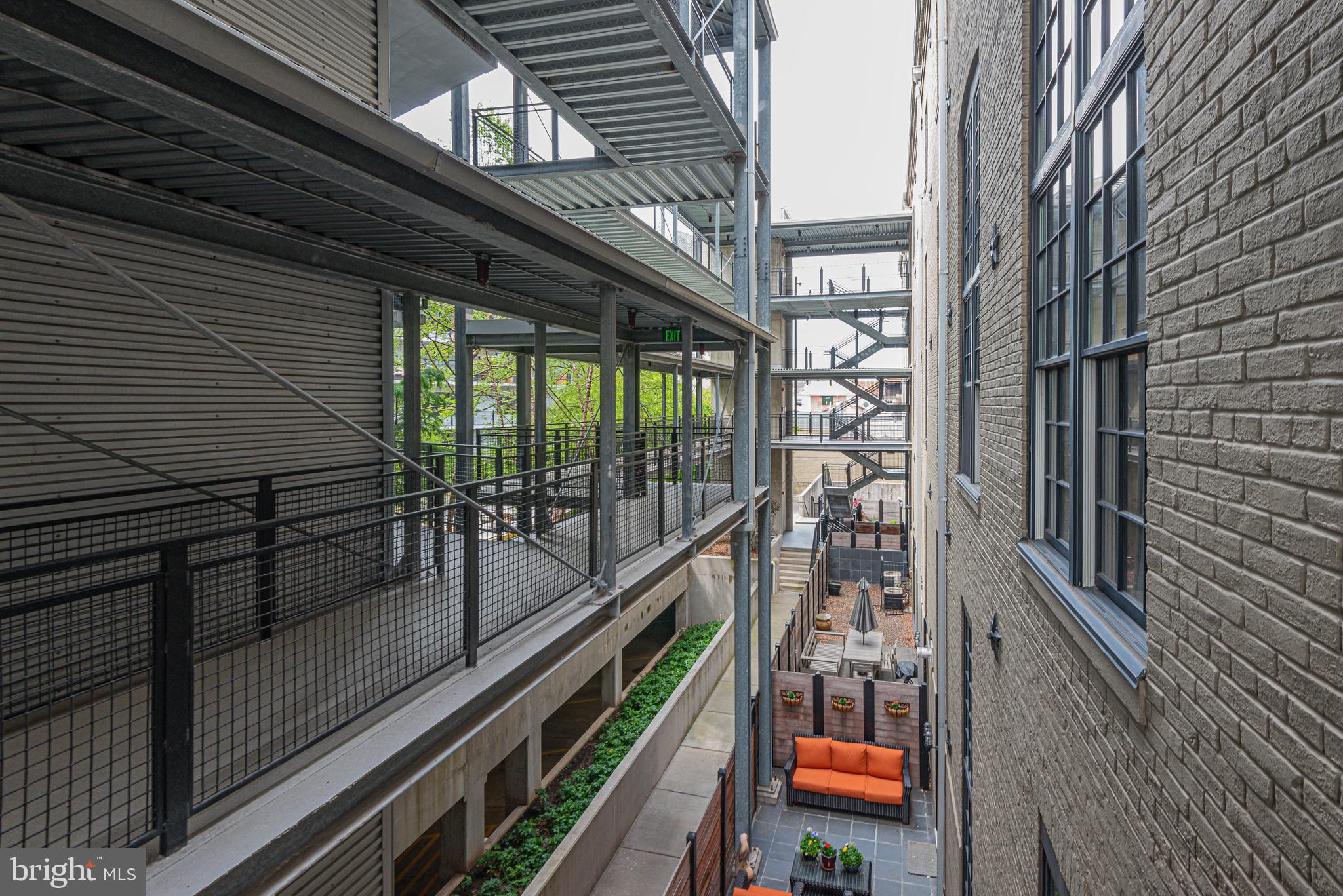 LITTLE ITALY - Residential