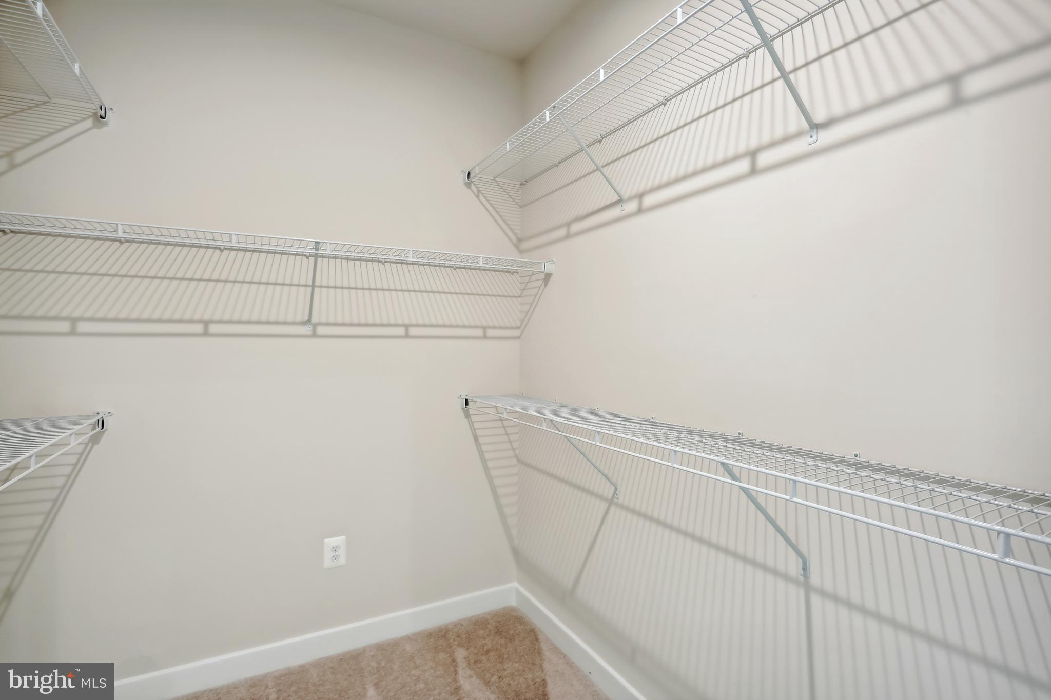 MONTGOMERY VILLAGE - Residential Lease