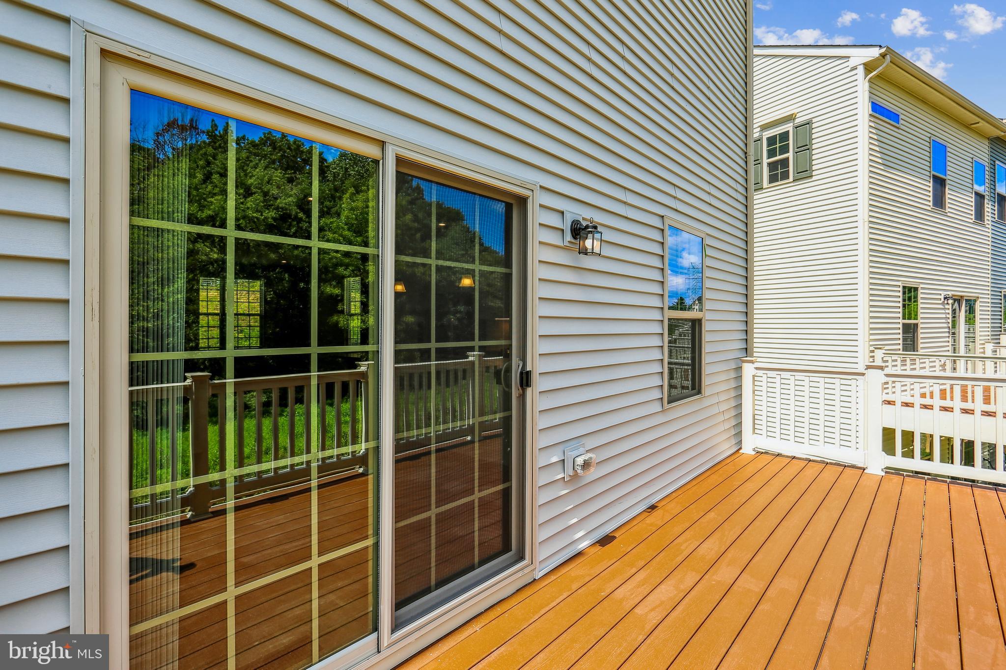 MONTGOMERY VILLAGE - Residential Lease