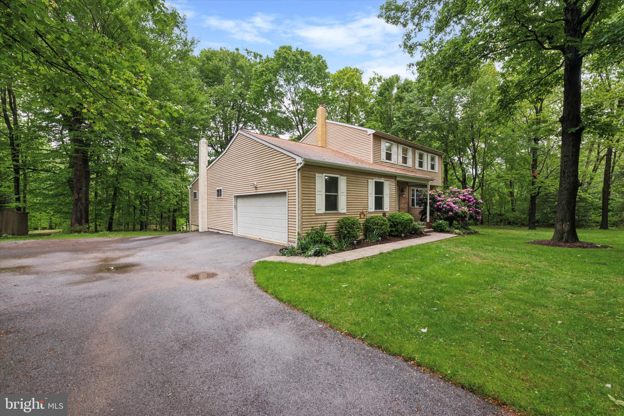 12 RALEIGH DRIVE