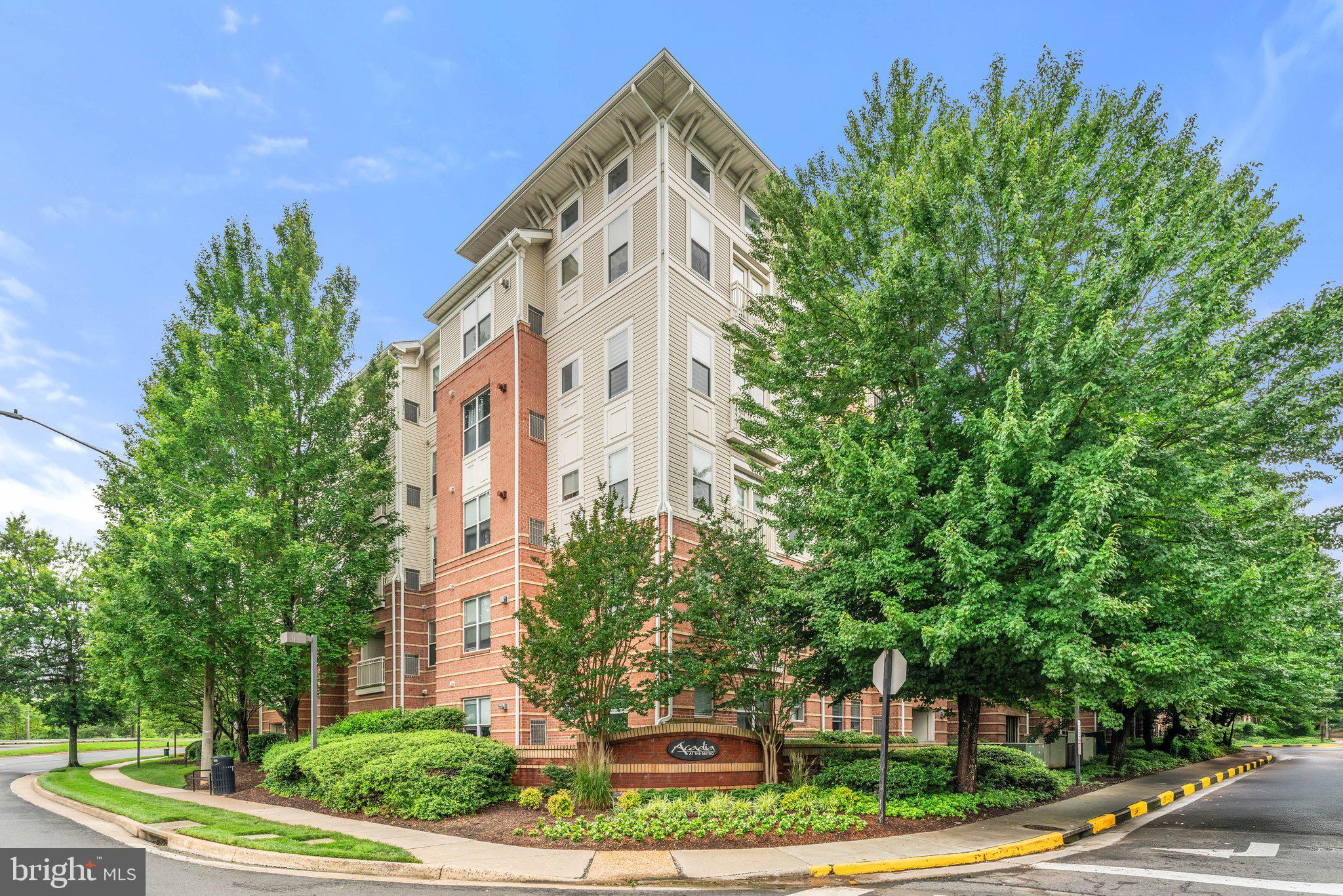 9480 VIRGINIA CENTER BOULEVARD 327