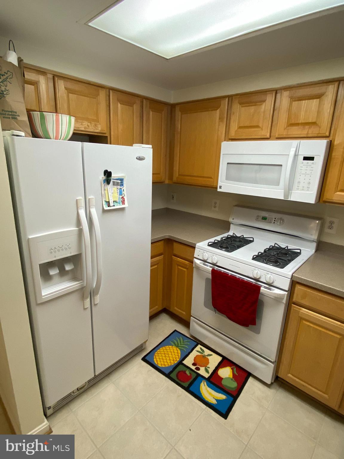 LEXINGTON SQUARE - Residential Lease