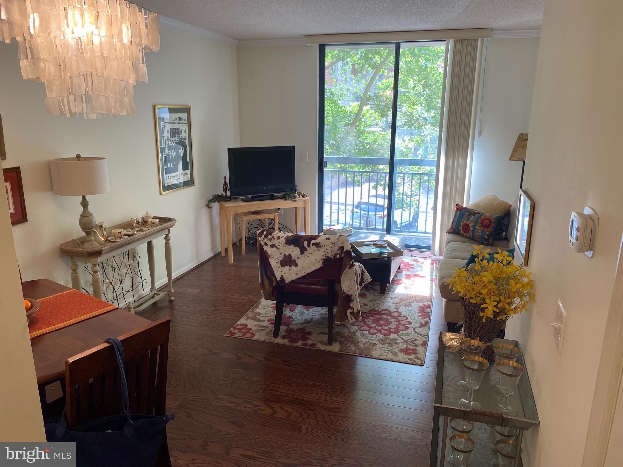 LEXINGTON SQUARE - Residential Lease