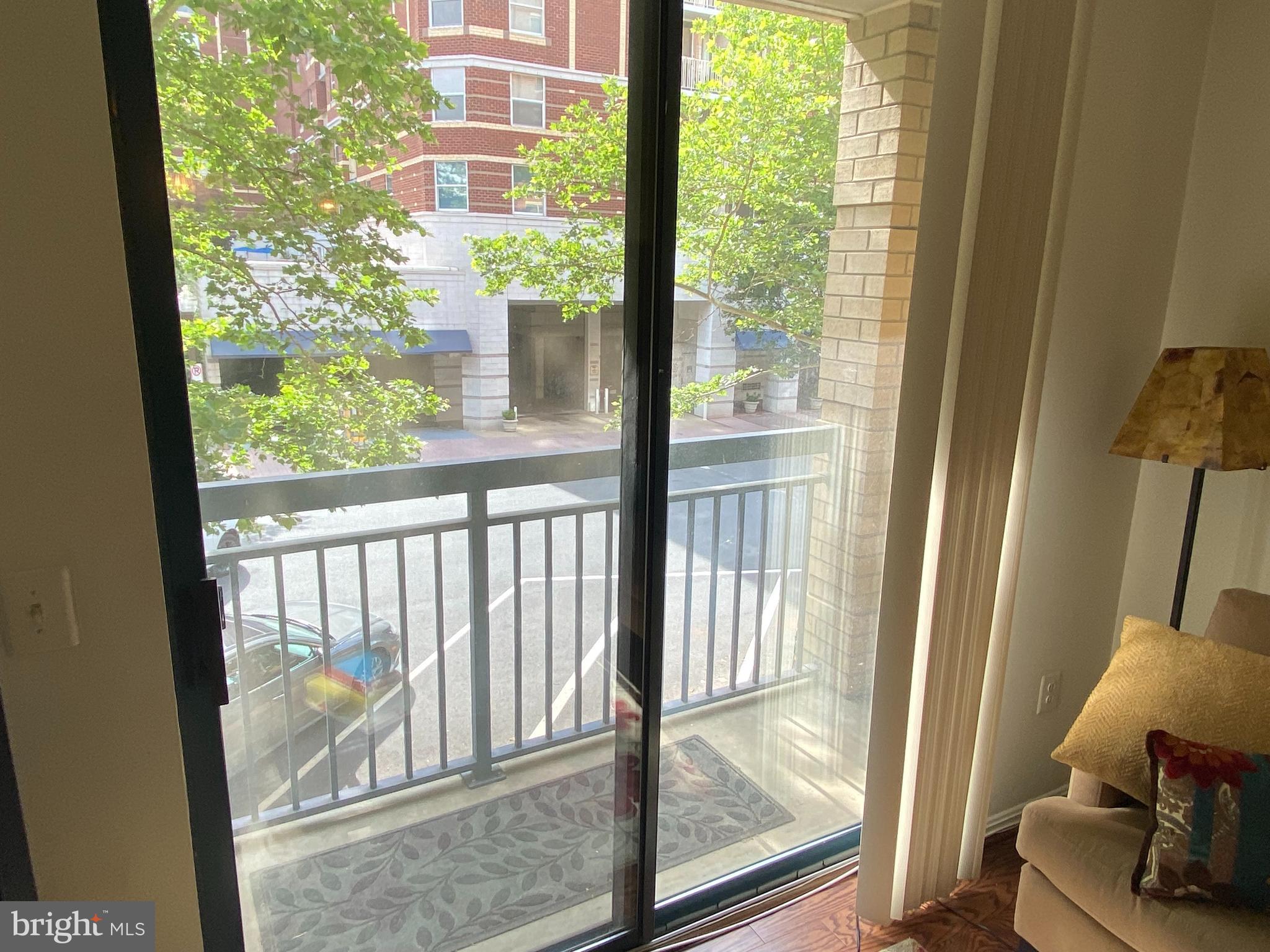 LEXINGTON SQUARE - Residential Lease