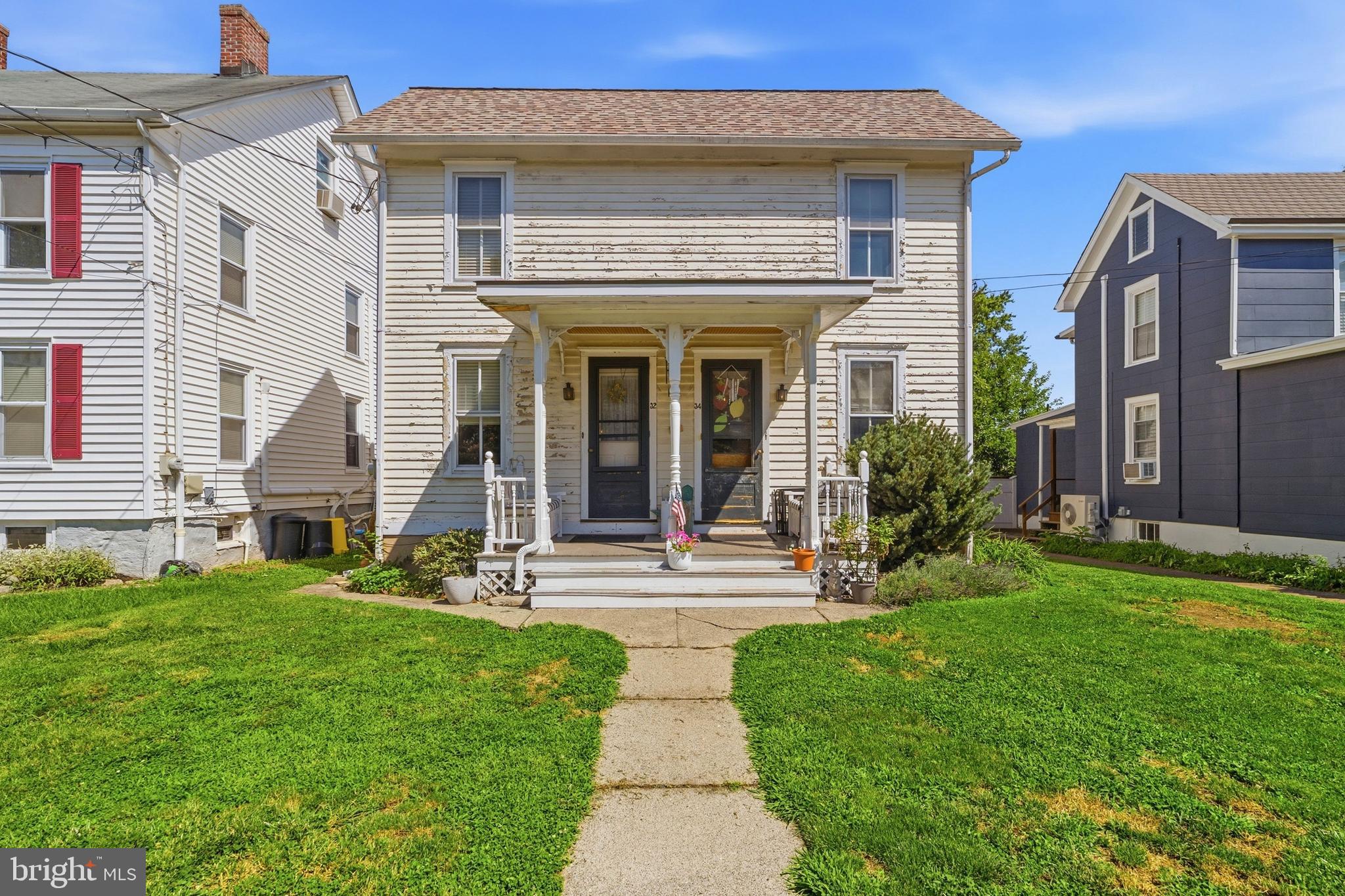 32 COLUMBIA AVENUE 34