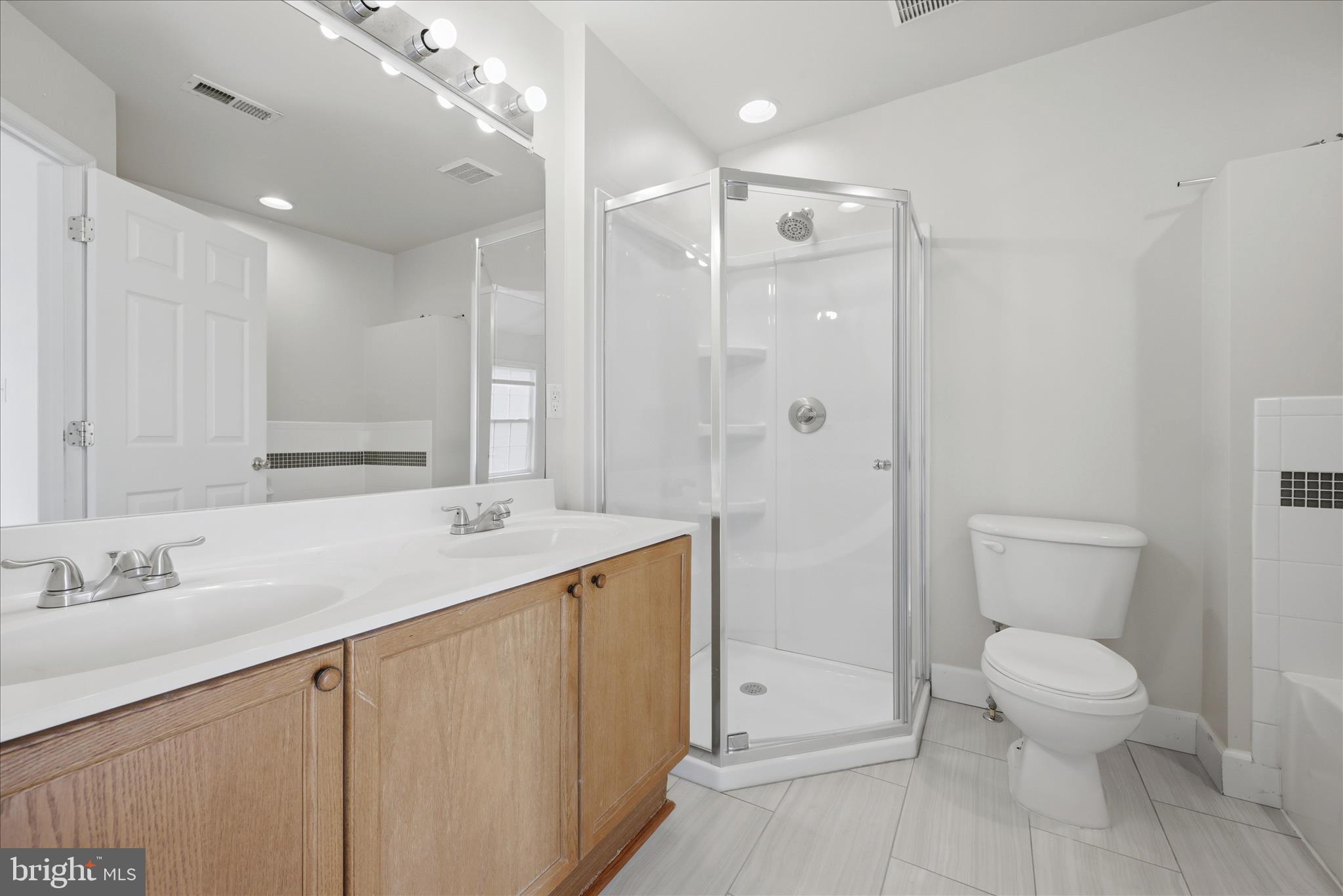 GREEN MEADOWS - Residential