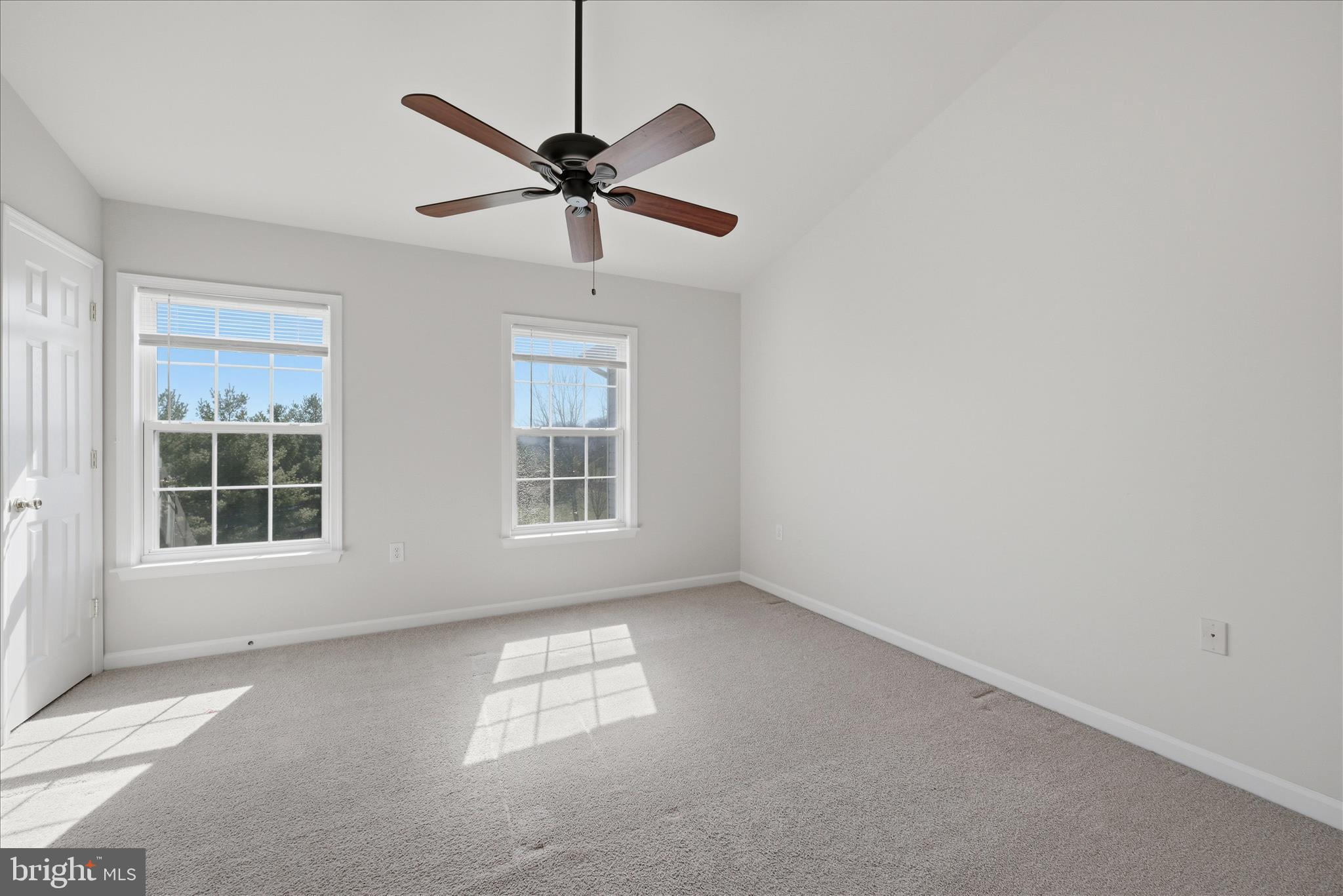 GREEN MEADOWS - Residential