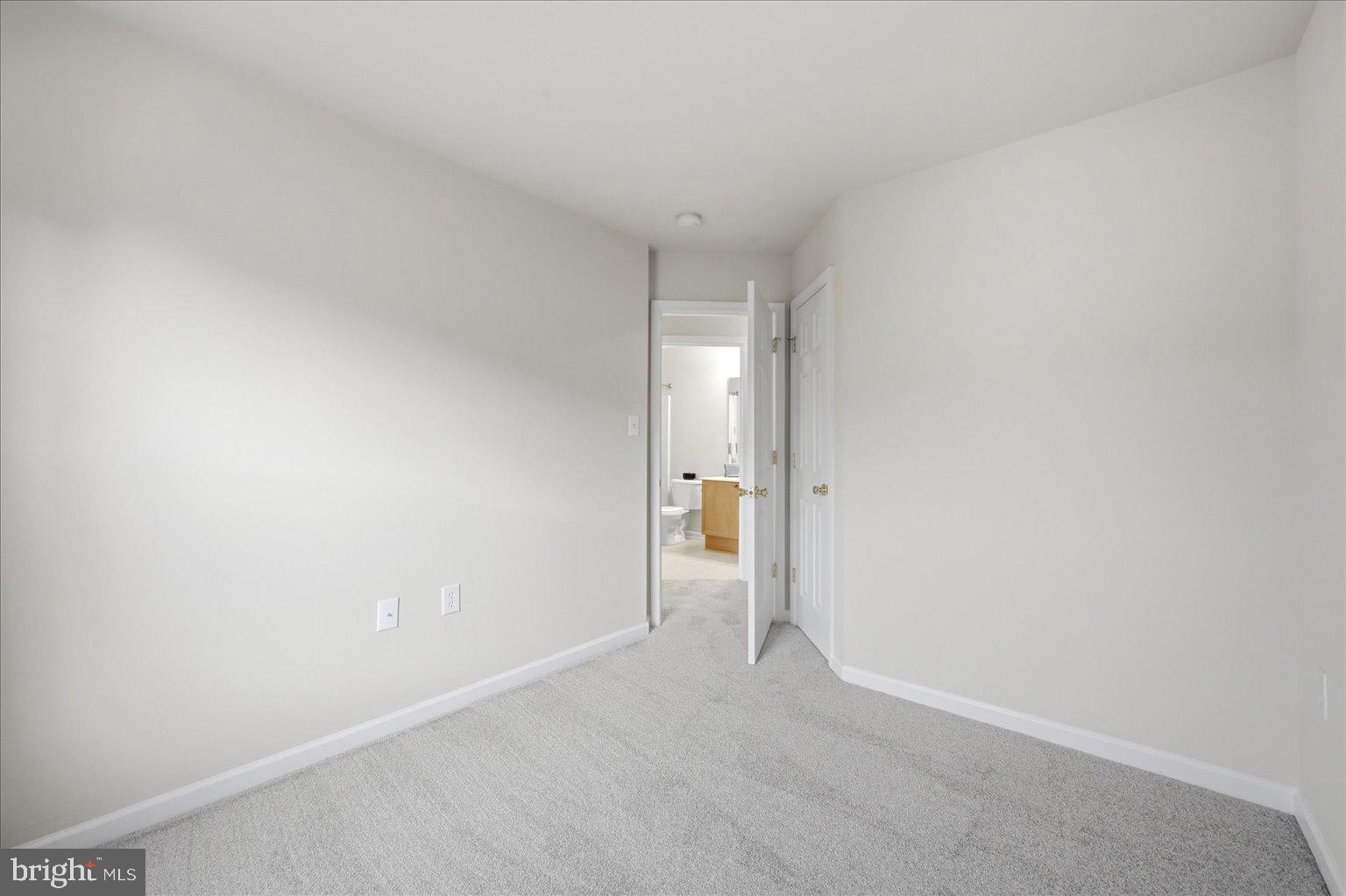 GREEN MEADOWS - Residential