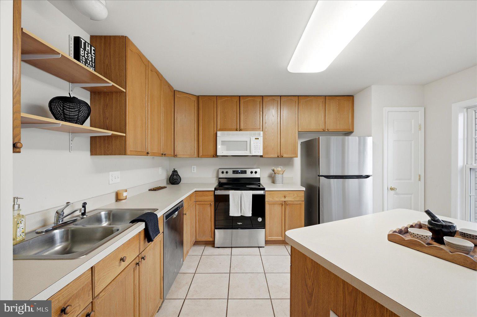 GREEN MEADOWS - Residential