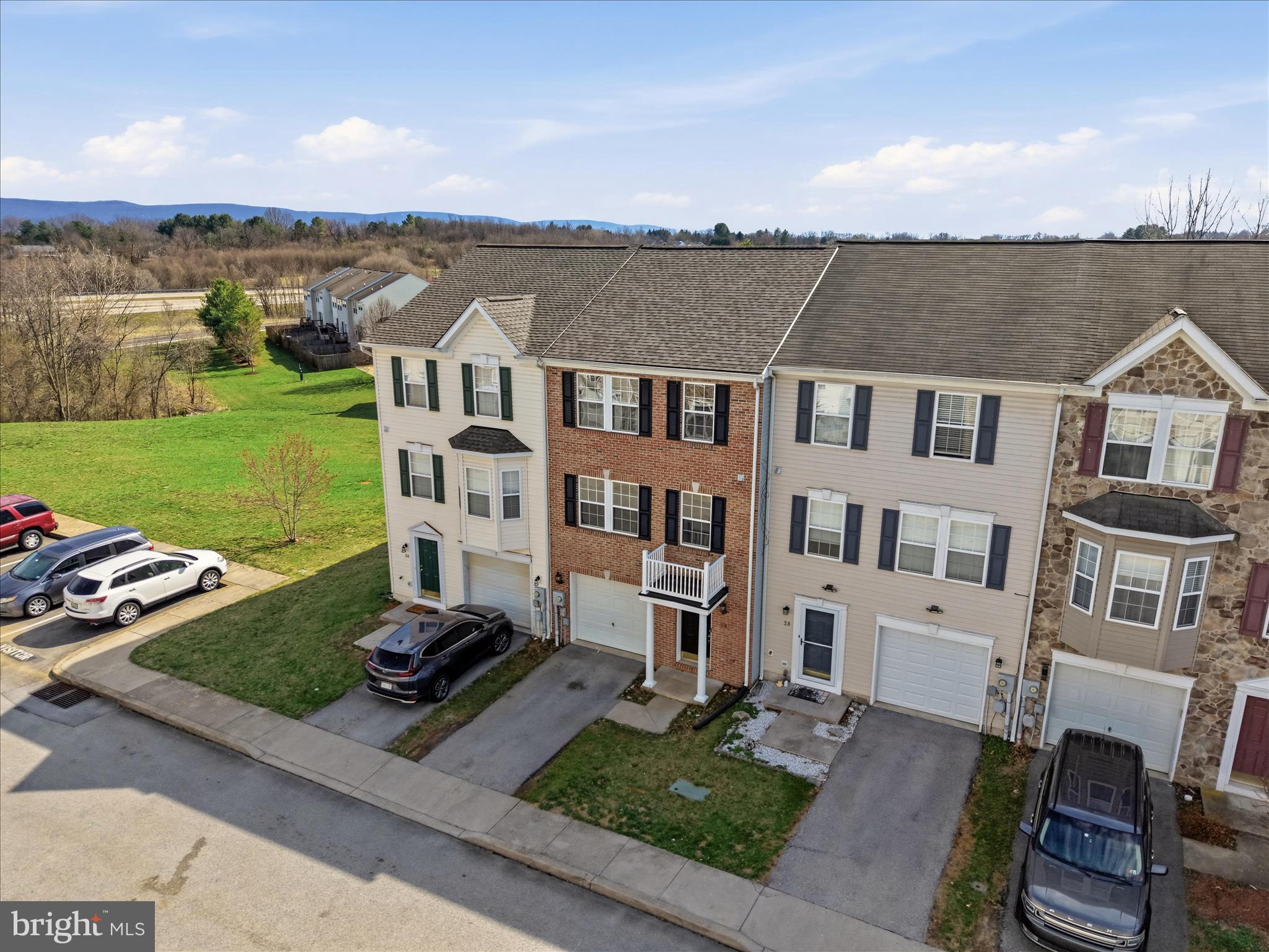 GREEN MEADOWS - Residential