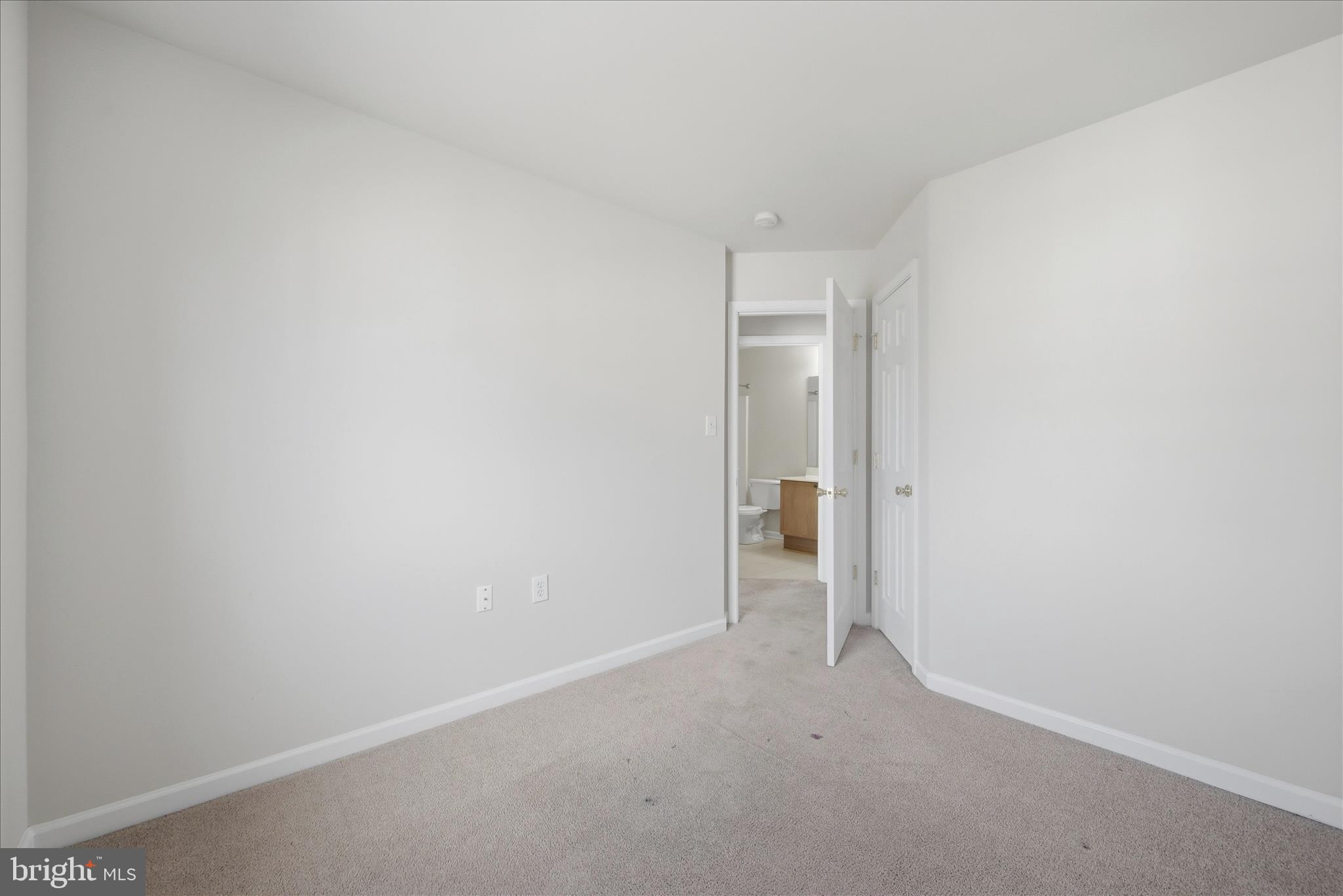 GREEN MEADOWS - Residential