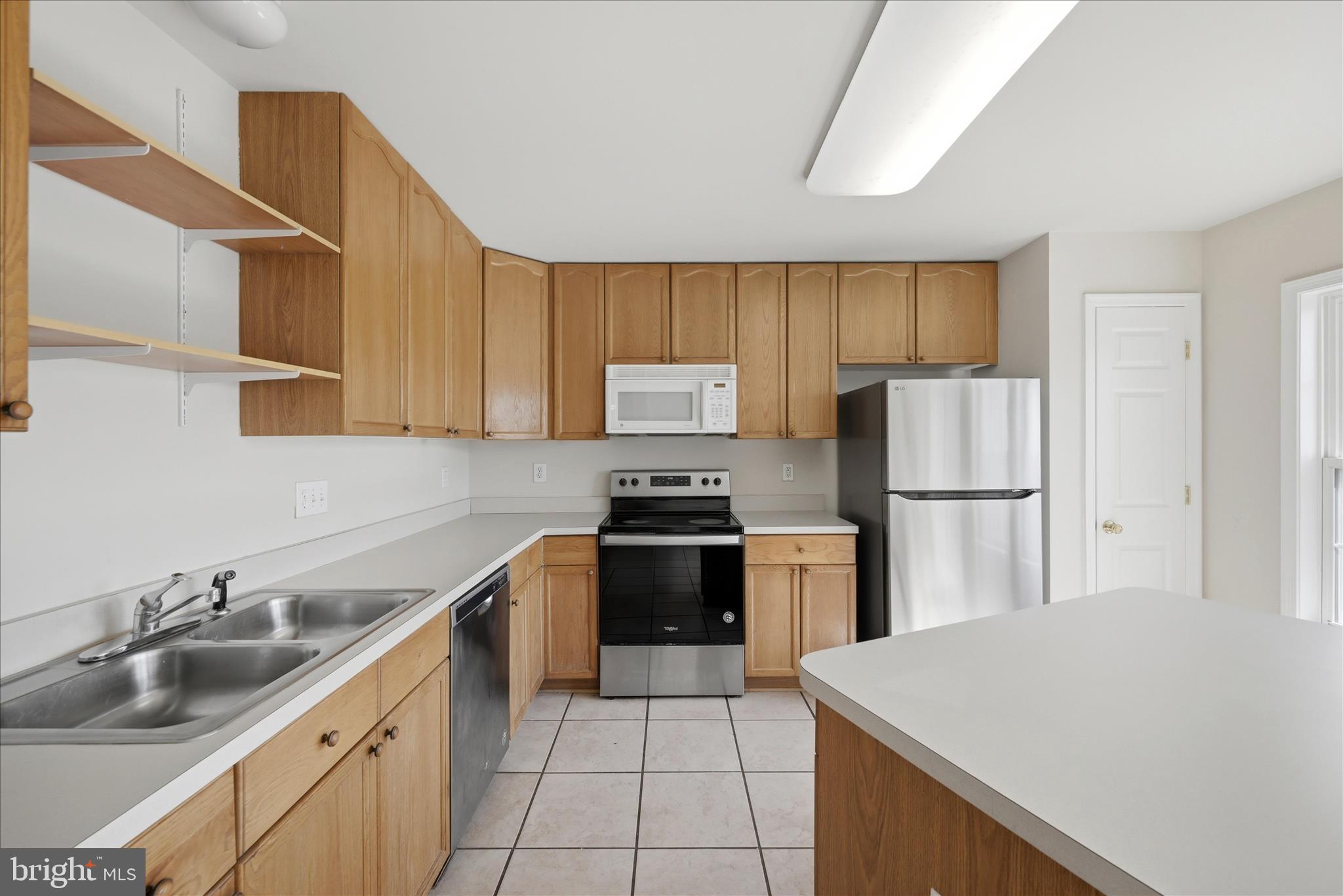 GREEN MEADOWS - Residential