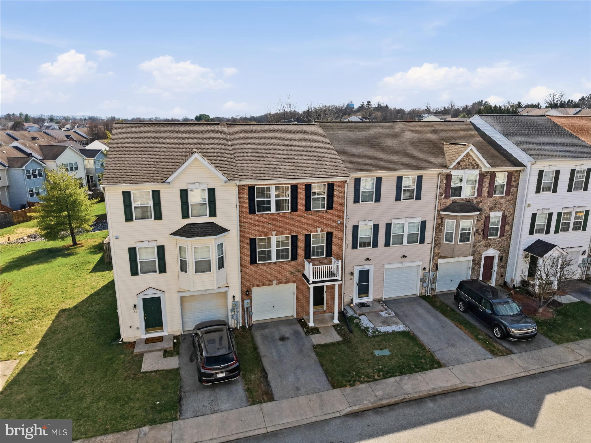 GREEN MEADOWS - Residential