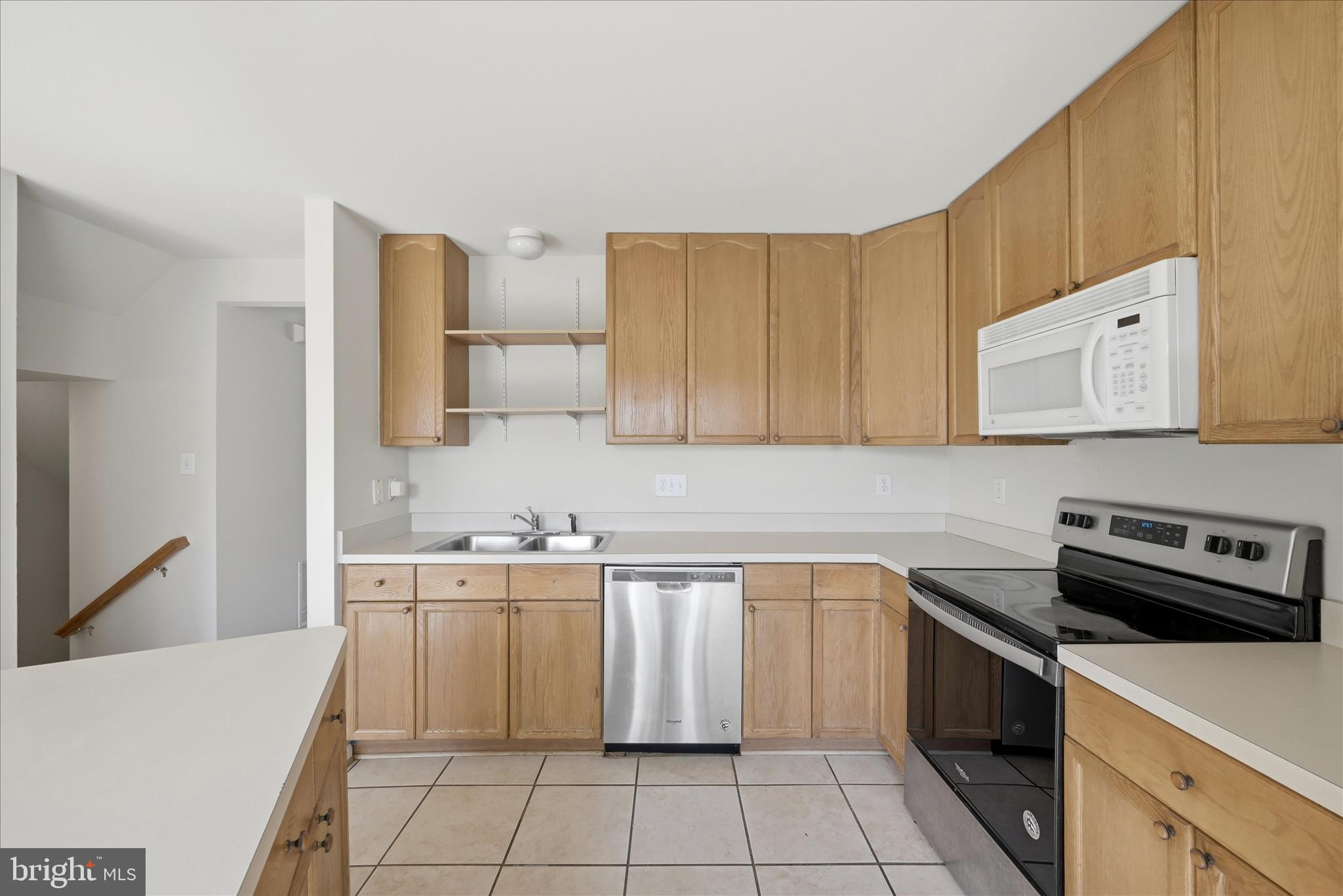 GREEN MEADOWS - Residential