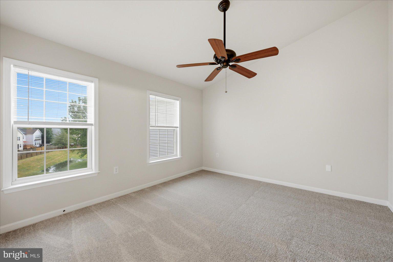 GREEN MEADOWS - Residential
