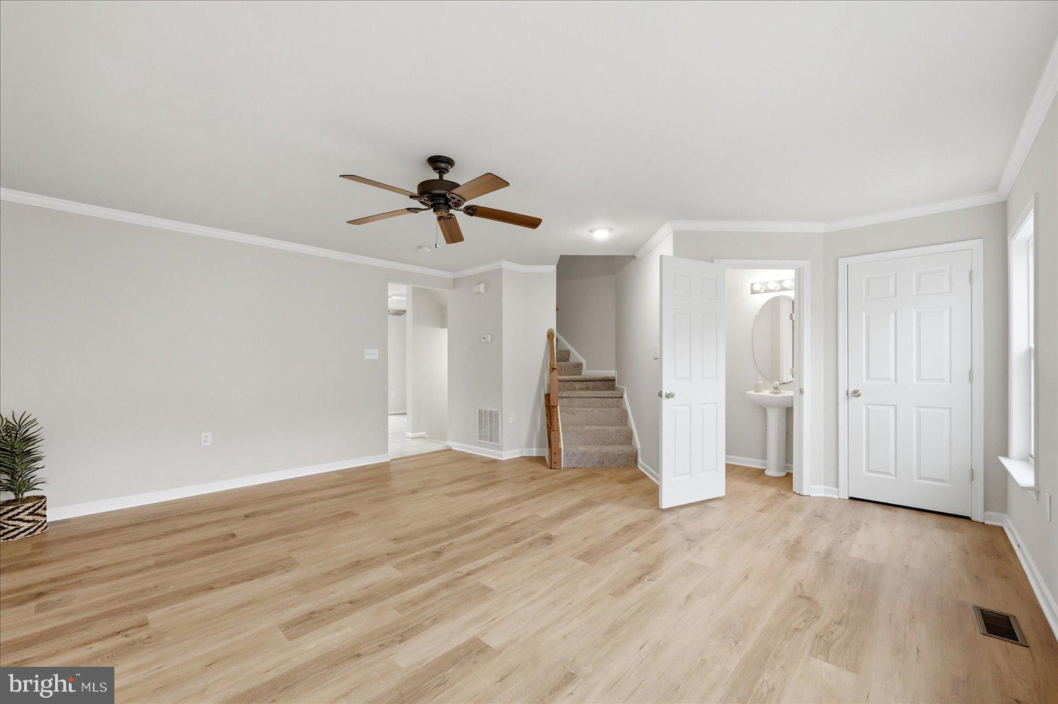 GREEN MEADOWS - Residential