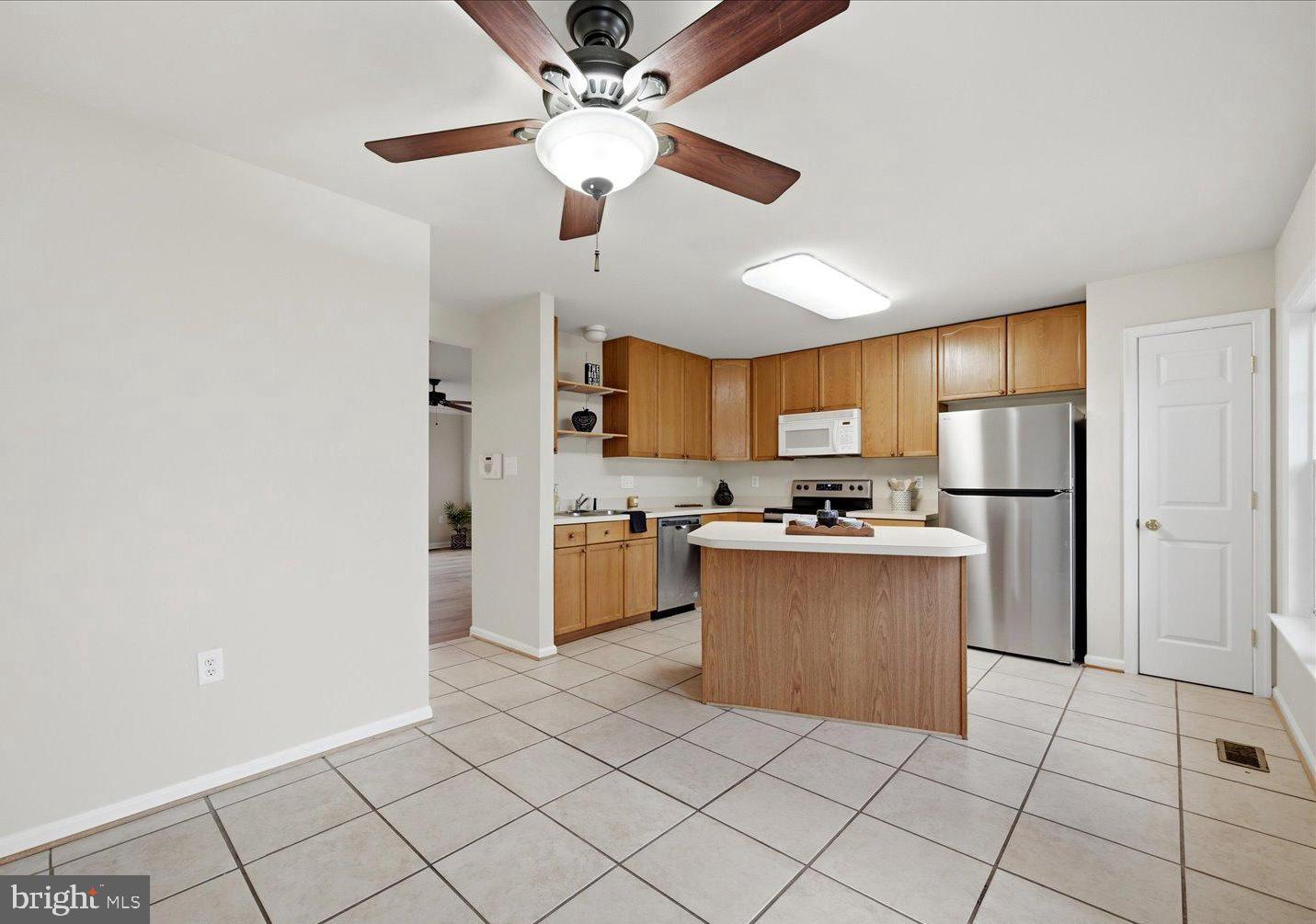 GREEN MEADOWS - Residential