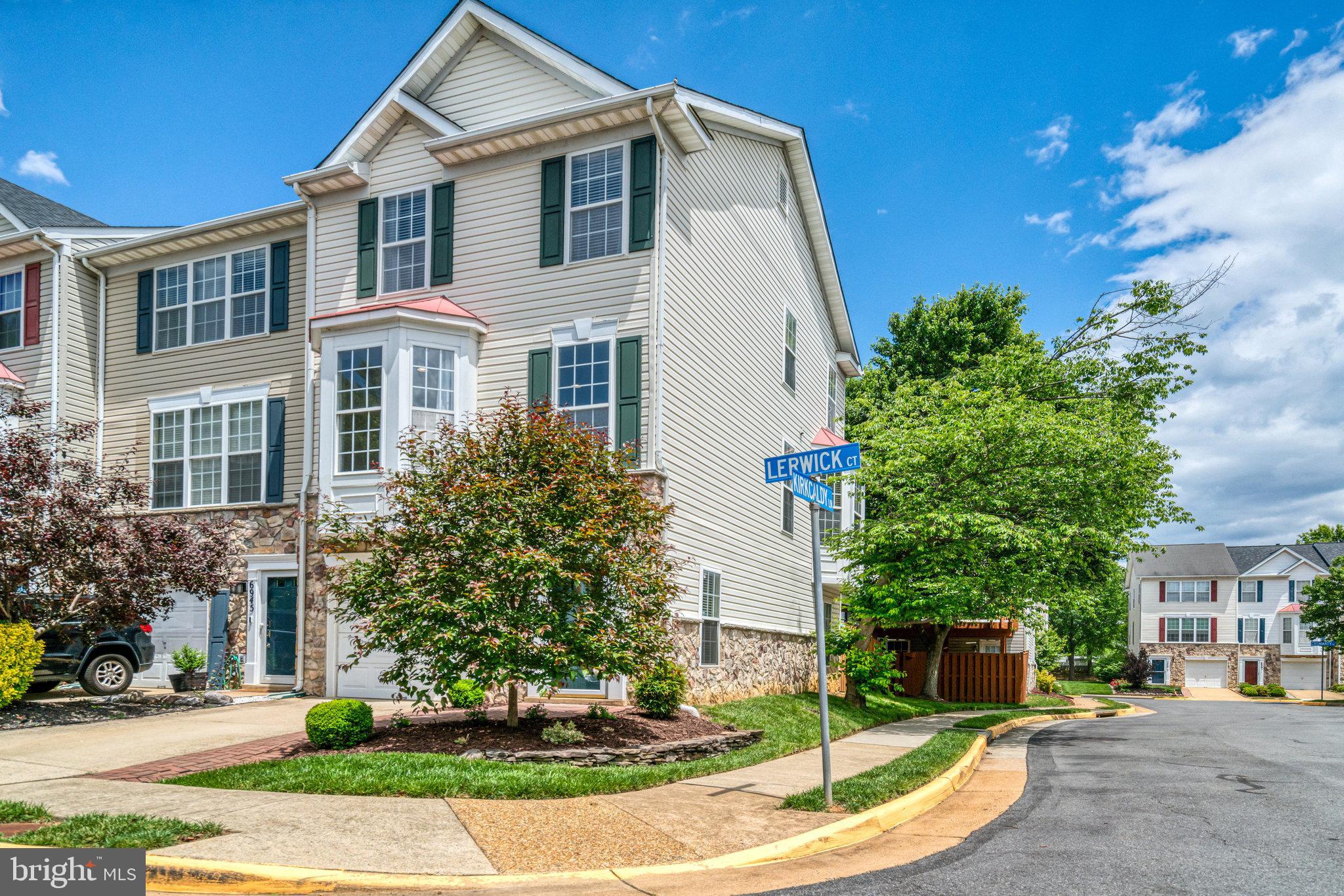 6947 LERWICK COURT