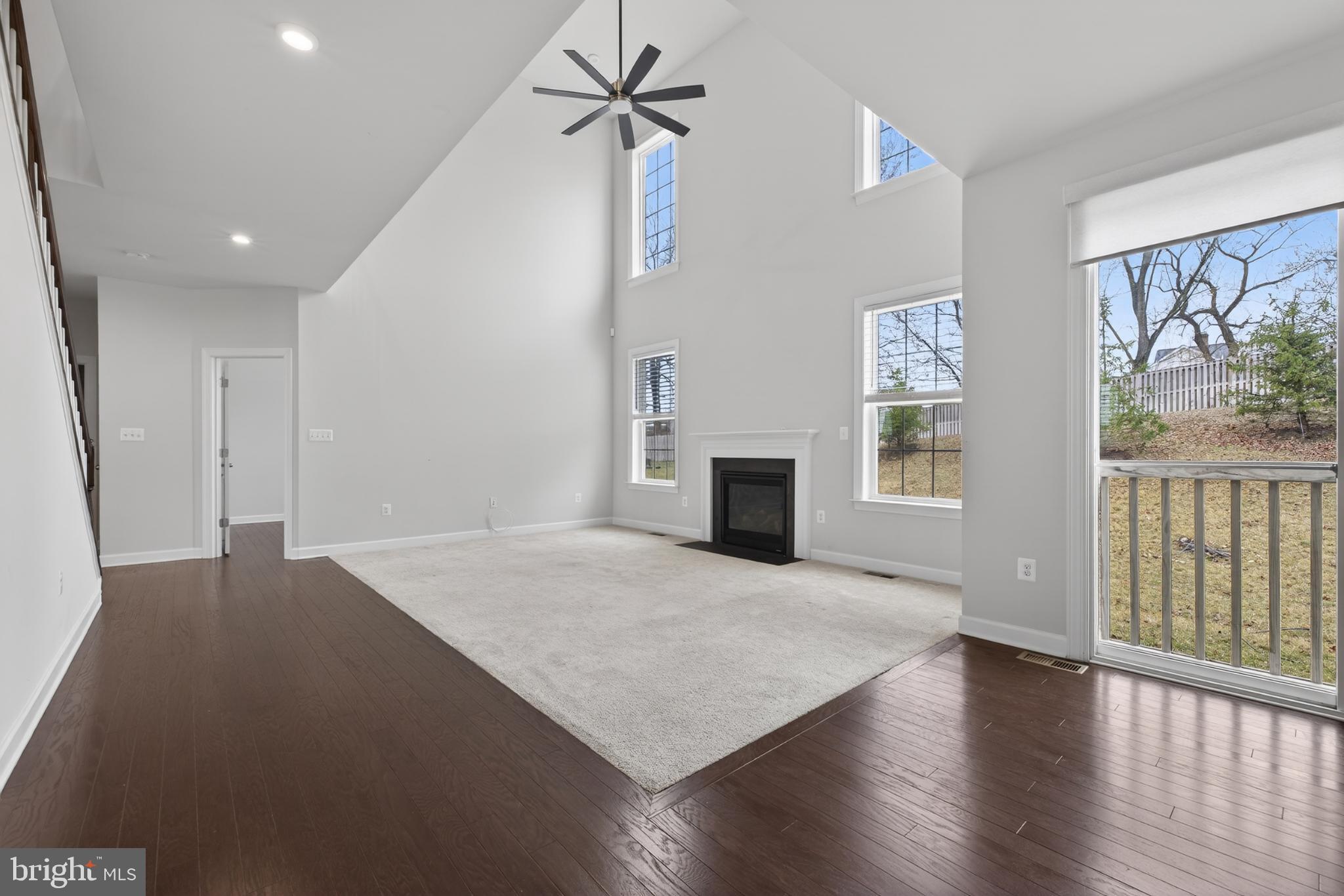 LAUREL HILLS CROSSING - Residential