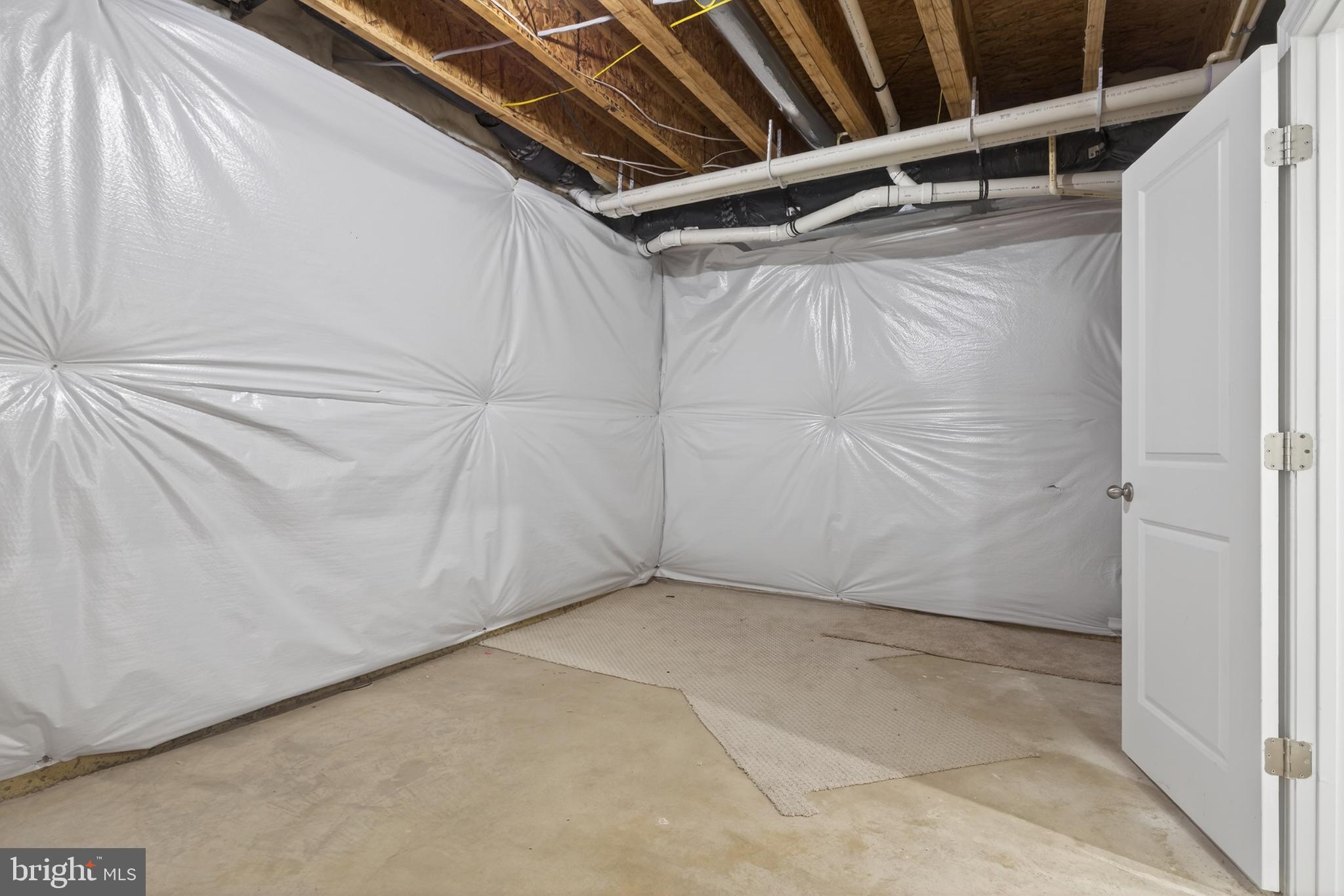 LAUREL HILLS CROSSING - Residential