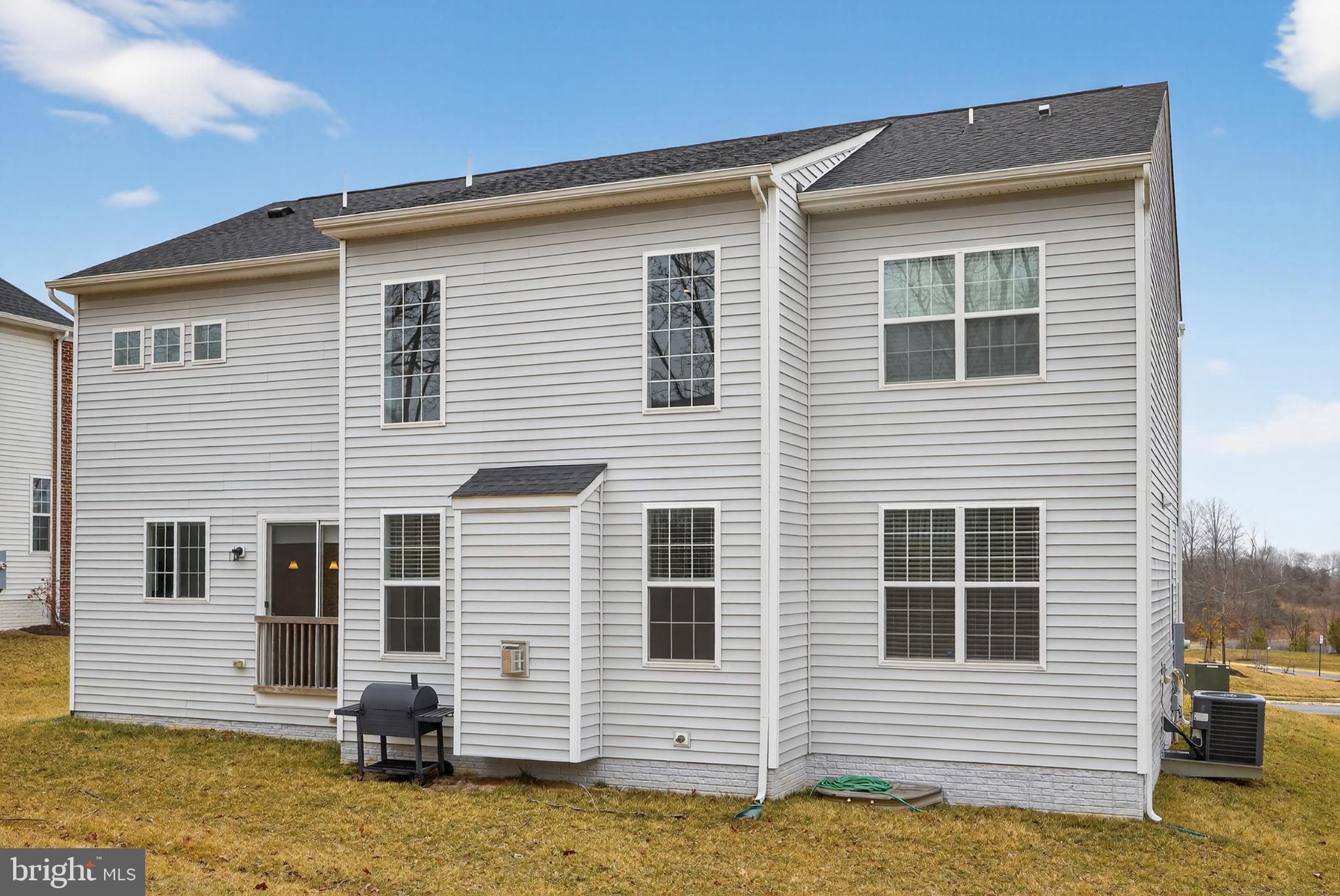 LAUREL HILLS CROSSING - Residential