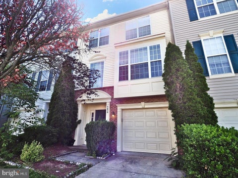 Townhouse For Sale - 3020 Frankfurt Court<br/> WOODBRIDGE, VA 22191