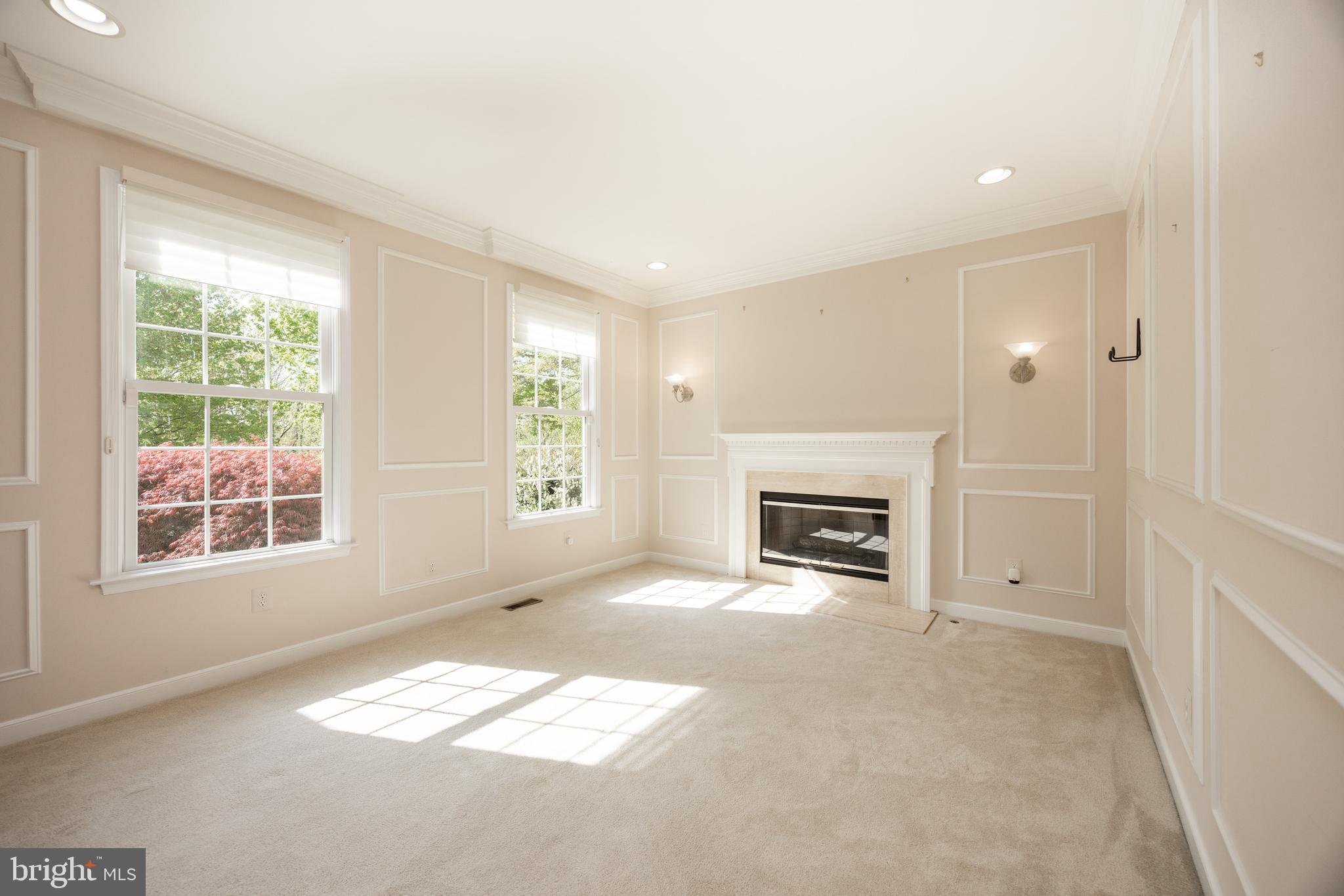 STONEGATE - Residential