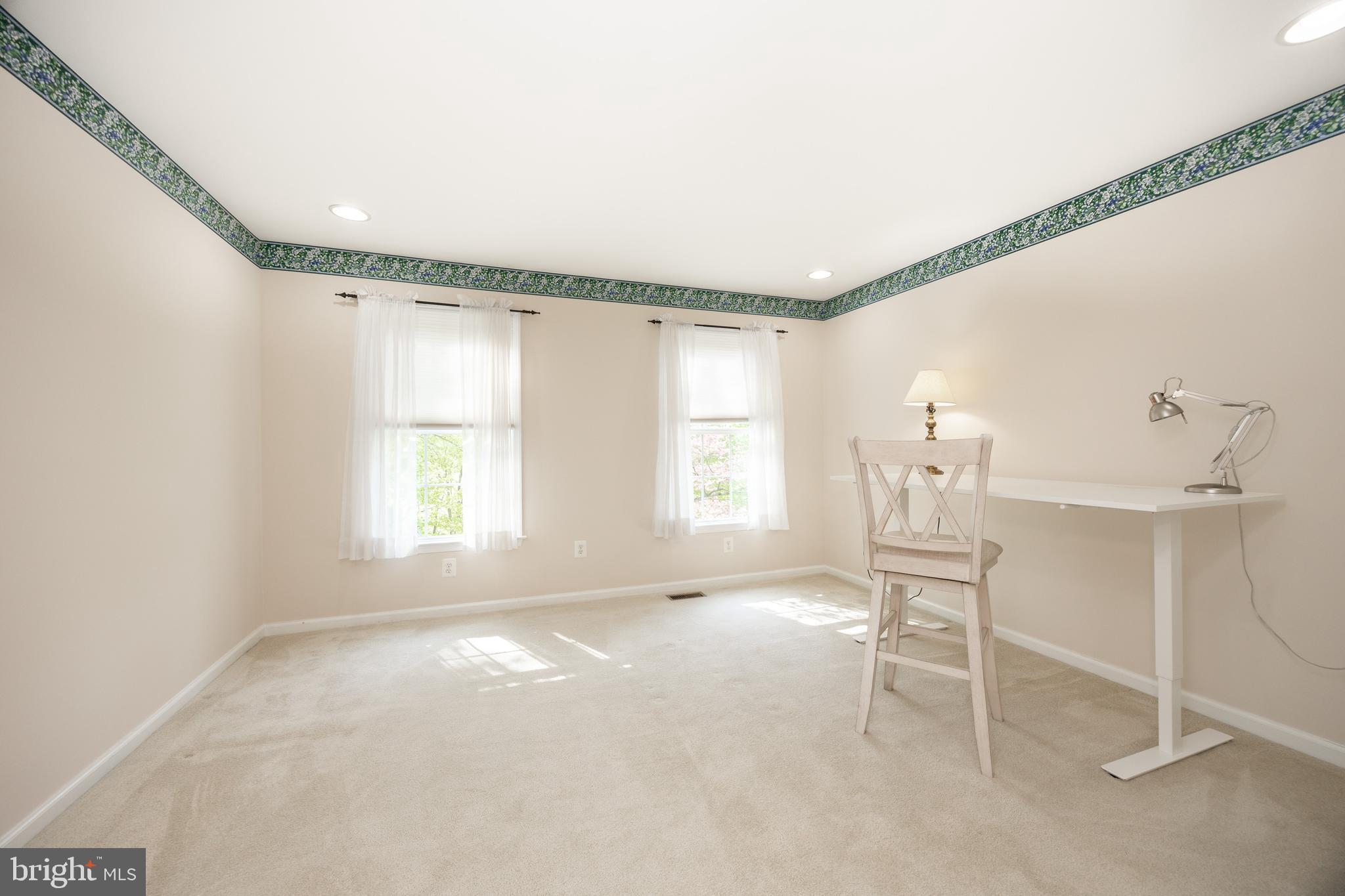 STONEGATE - Residential