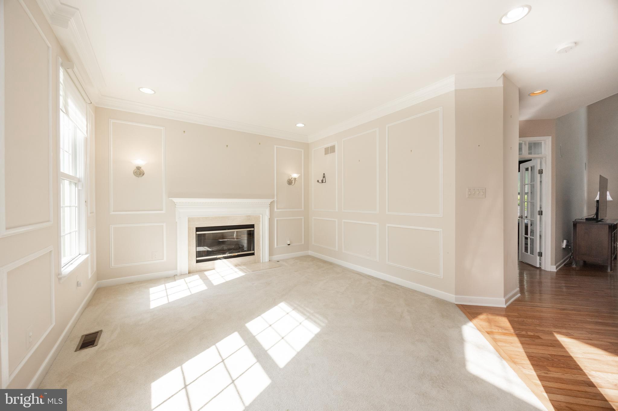 STONEGATE - Residential