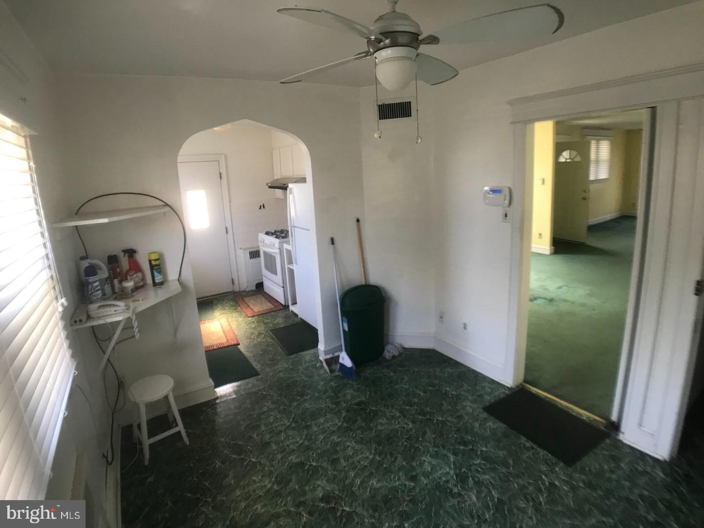 OXFORD CIRCLE - Residential