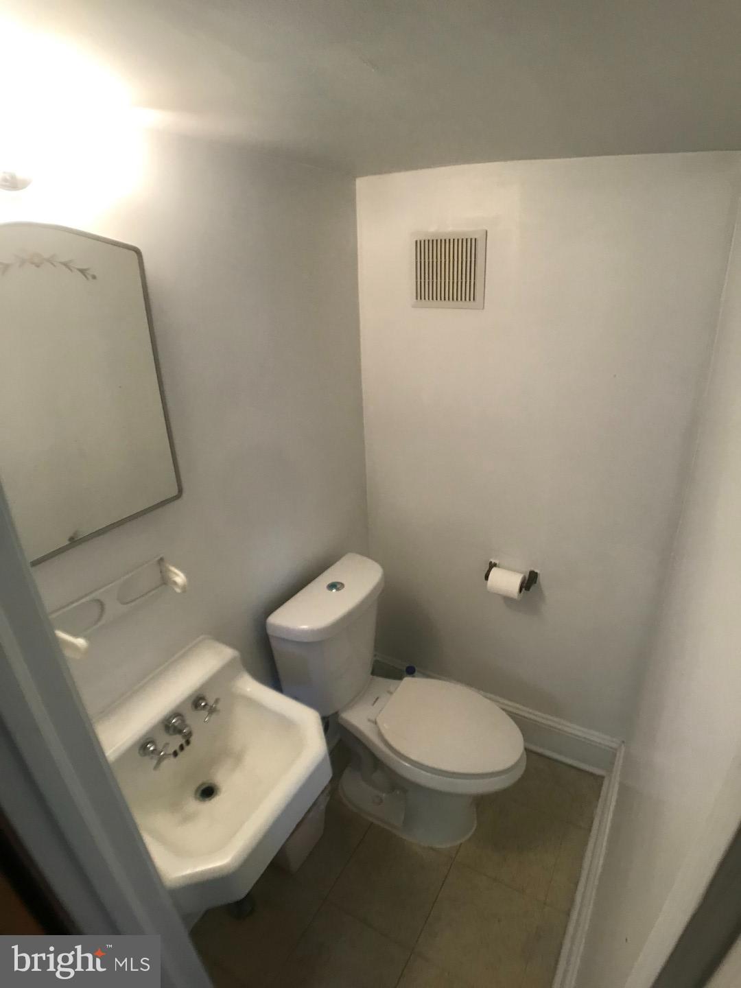 OXFORD CIRCLE - Residential