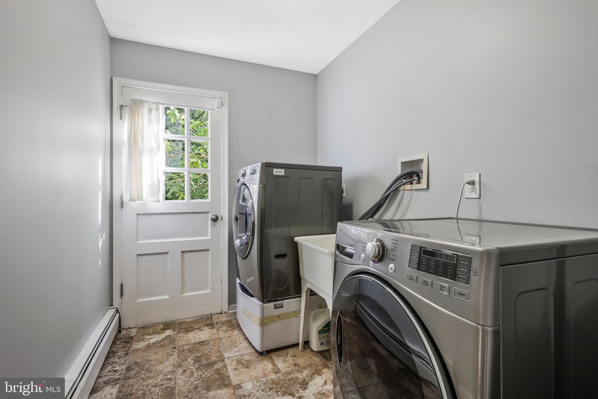 POTOMAC HILLS - Residential