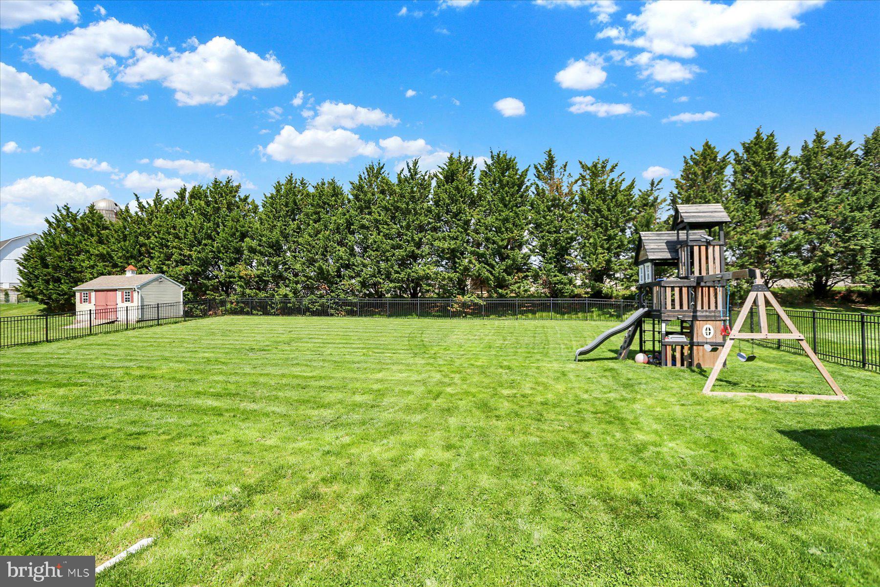 SOMERSET CROSSING - Residential