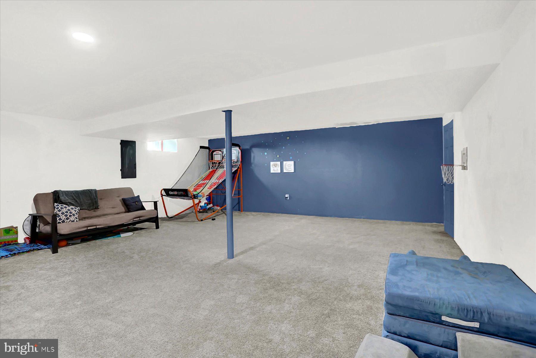 SOMERSET CROSSING - Residential