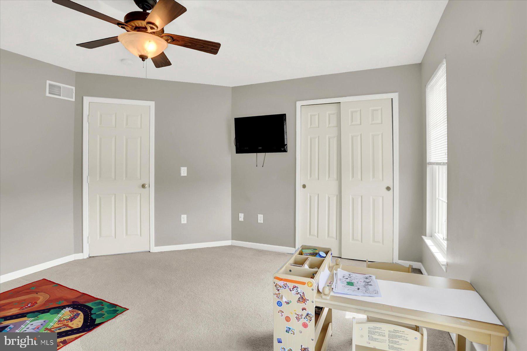SOMERSET CROSSING - Residential