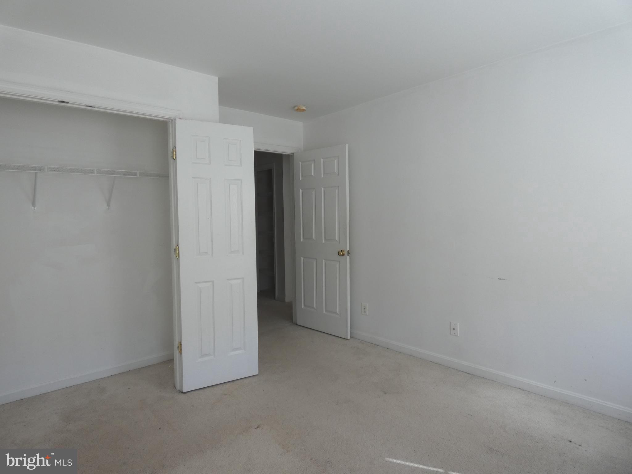 TALL OAKS - Residential Lease