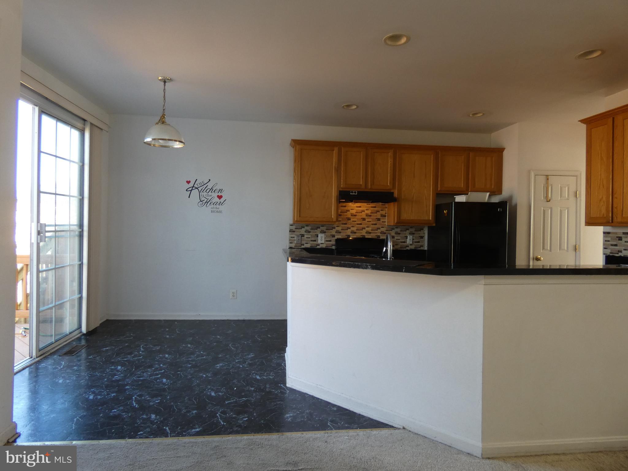 TALL OAKS - Residential Lease