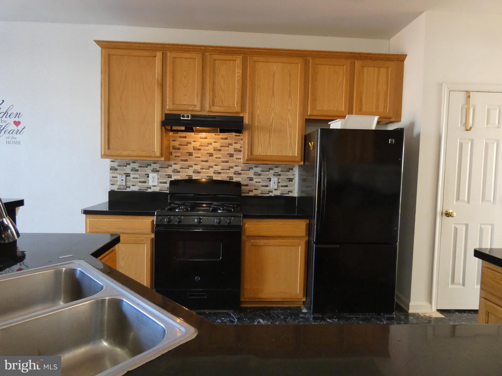 TALL OAKS - Residential Lease