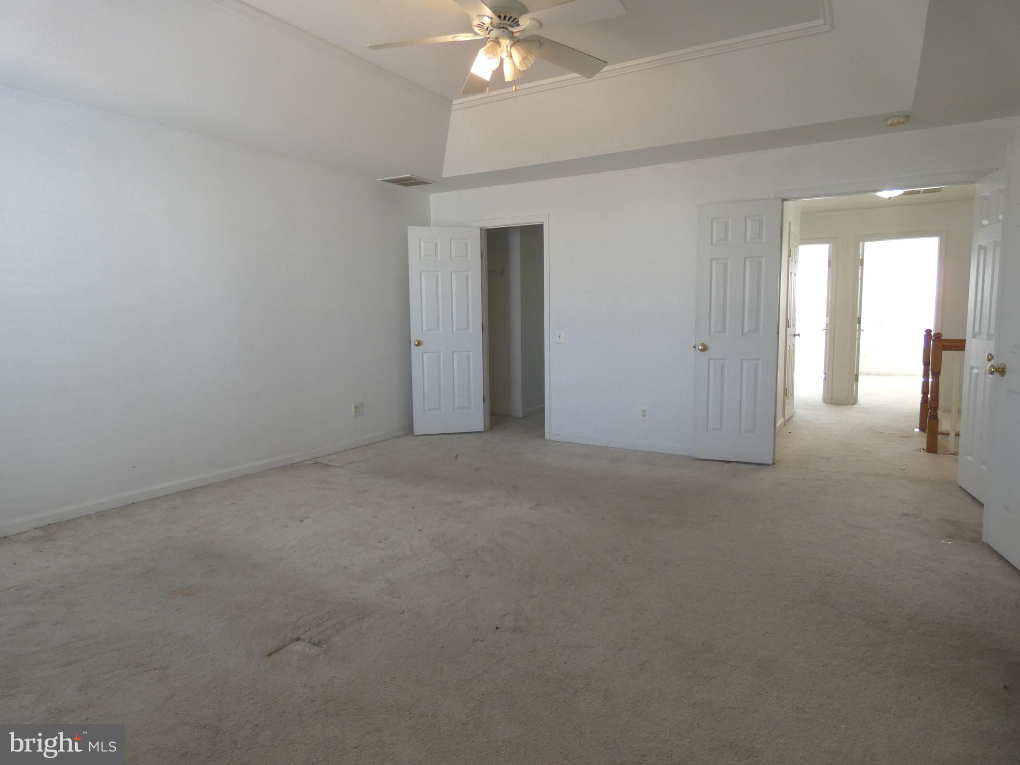 TALL OAKS - Residential Lease