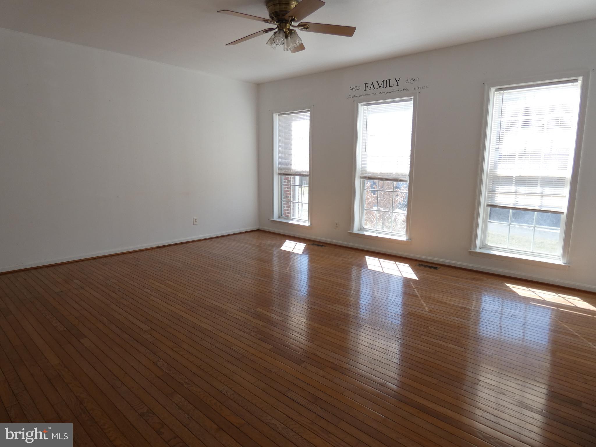 TALL OAKS - Residential Lease