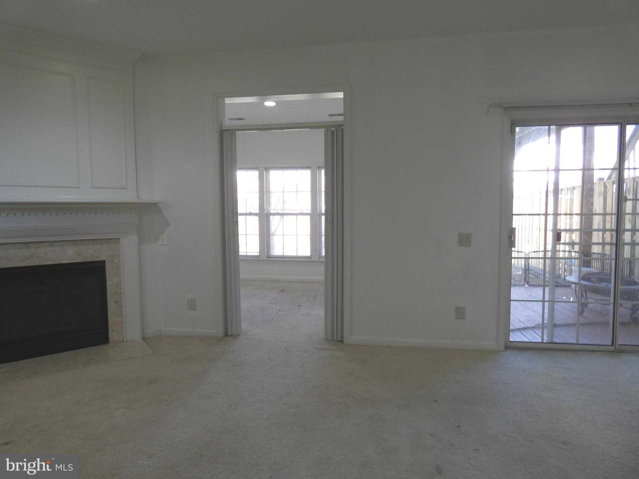 TALL OAKS - Residential Lease