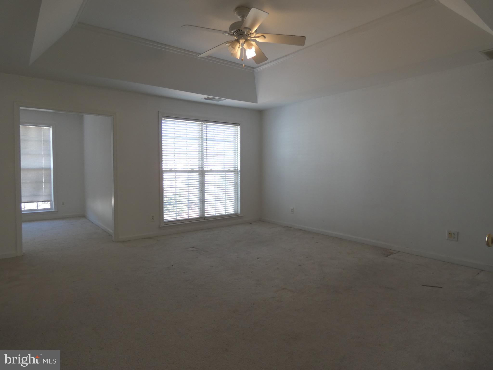 TALL OAKS - Residential Lease