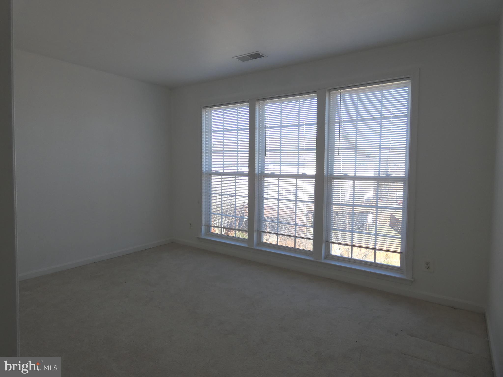 TALL OAKS - Residential Lease