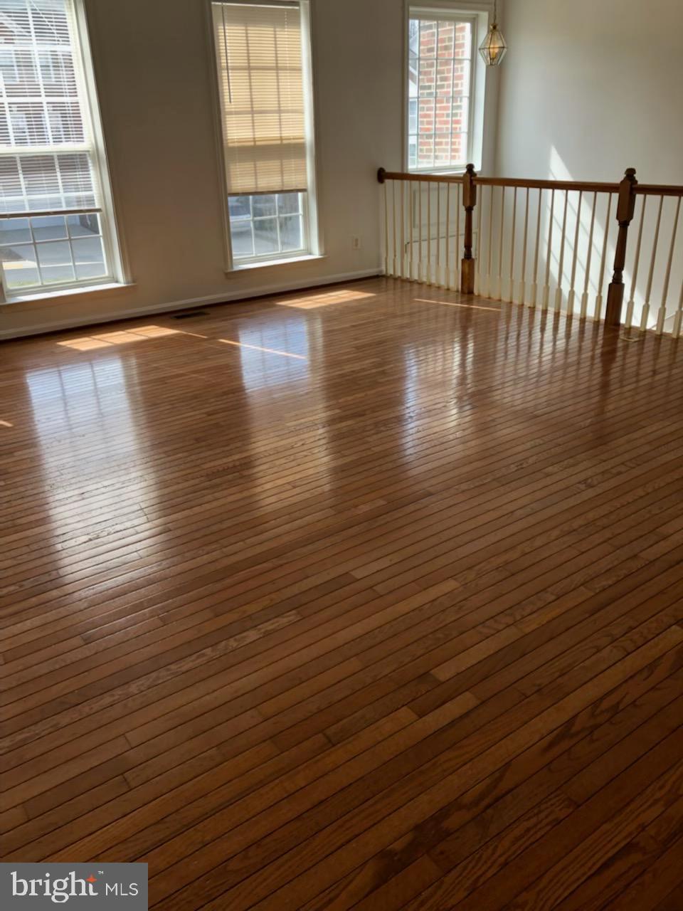 TALL OAKS - Residential Lease